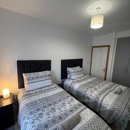 Modern Apartment Good Distance From Dublin City And Airport 4People Kültér fotó